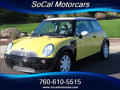 Used 2004 MINI Cooper Hardtop image 1