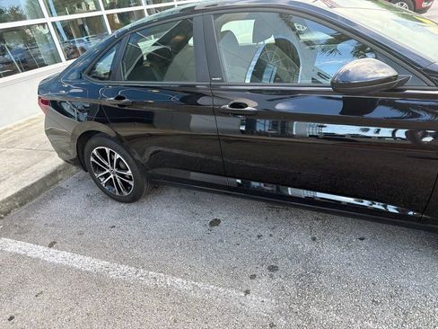 Used 2025 Volkswagen Jetta Sport FWD image 11