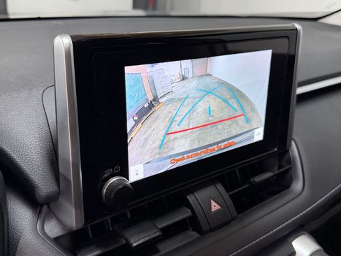 Used 2024 Toyota RAV4 LE FWD image 16