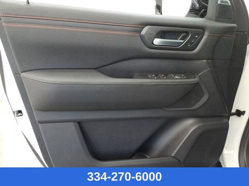 New 2025 Nissan Armada PRO-4X w/ Pro-4X Premium Package image 19