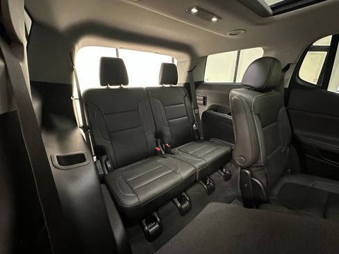 Certified 2023 GMC Acadia SLT w/ Elevation Edition image 22