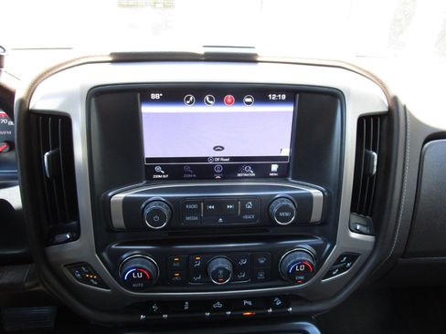 Used 2016 GMC Sierra 1500 Denali AWD/4WD image 16