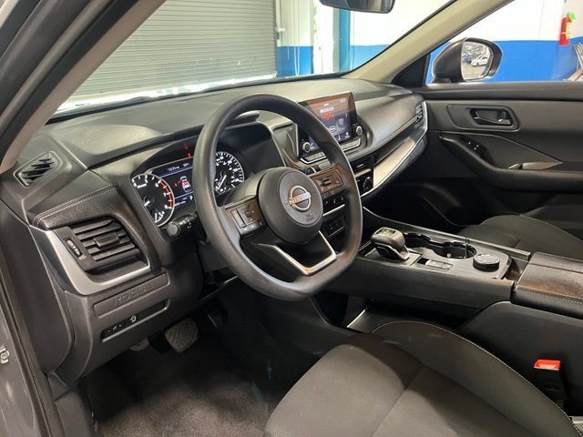 Used 2024 Nissan Rogue S AWD/4WD image 23