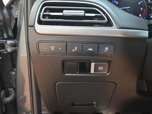 Used 2022 Hyundai Palisade SE FWD image 22