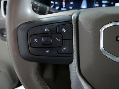 Used 2022 GMC Yukon XL Denali image 27