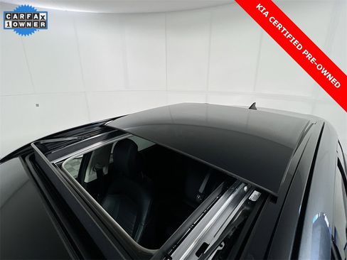 Certified 2025 Kia Sportage SX Prestige image 24