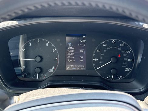 Used 2023 Toyota Corolla SE w/ SE Premium Package FWD image 29