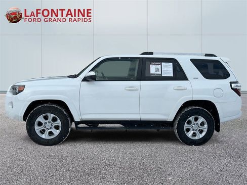 Used 2021 Toyota 4Runner SR5 image 4