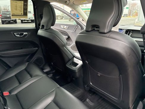 Certified 2023 Volvo XC60 B5 Core w/ Climate Package image 44