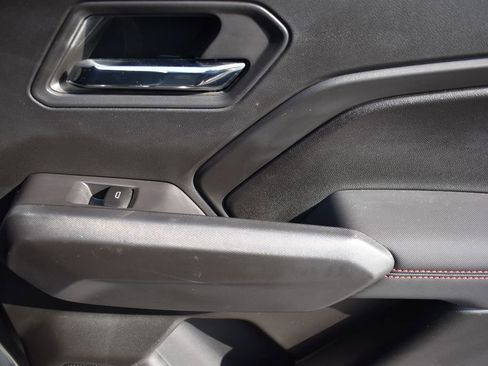 Used 2023 Chevrolet Colorado Z71 w/ Z71 Convenience Package 2 image 14