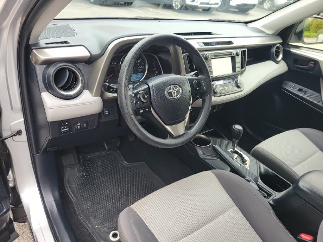 Used 2013 Toyota RAV4 XLE AWD/4WD image 15