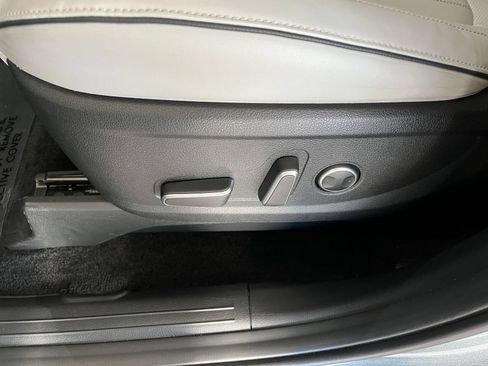 Used 2025 Hyundai Palisade SEL FWD image 19