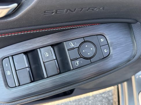 New 2027 Nissan Sentra SR FWD image 11