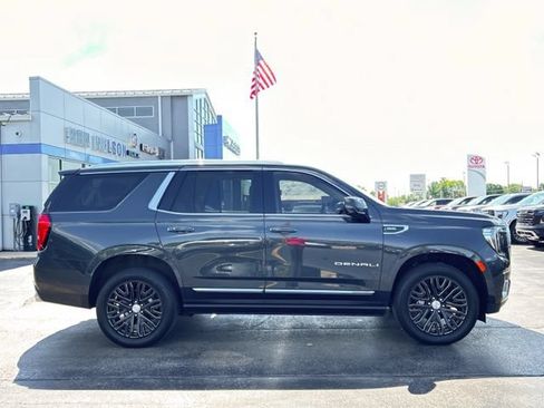 Used 2021 GMC Yukon Denali w/ Denali Premium Package AWD/4WD image 14