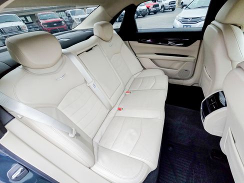 Used 2018 Cadillac CT6 2.0T image 30