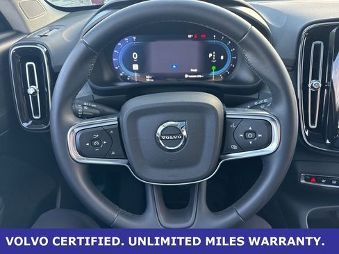 Certified 2025 Volvo XC40 B5 Plus image 23