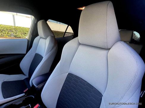 Used 2022 Toyota Corolla SE image 19