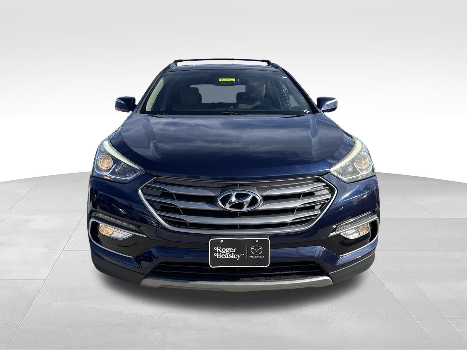 Used 2017 Hyundai Santa Fe Sport FWD image 2