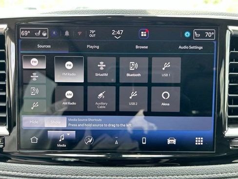 Used 2023 Chrysler Pacifica Limited FWD image 22