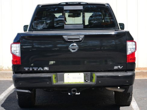 Used 2021 Nissan Titan SV w/ SV Convenience Package RWD image 45