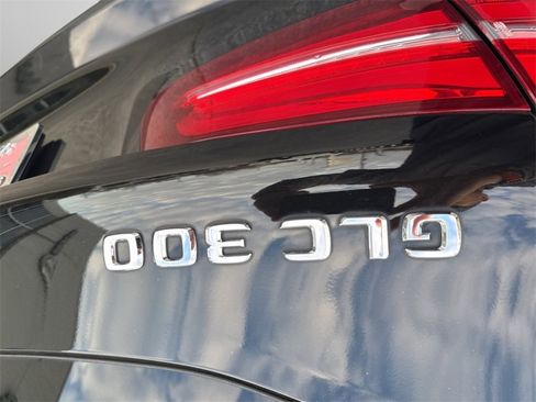 Used 2016 Mercedes-Benz GLC 300 image 36