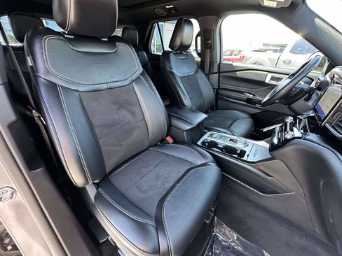 Used 2022 Ford Explorer ST AWD/4WD image 20