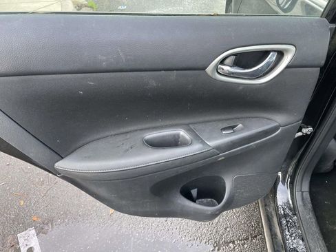 Used 2019 Nissan Sentra SV image 18