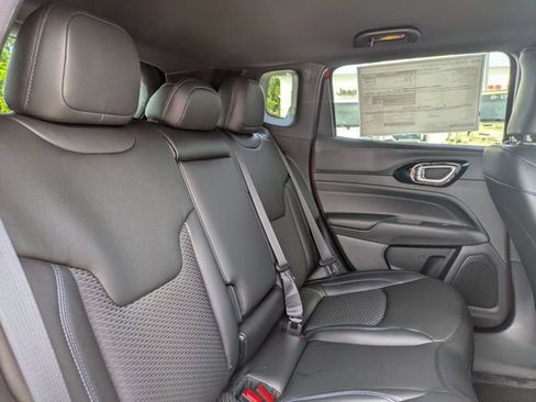 New 2026 Jeep Compass Latitude AWD/4WD image 33