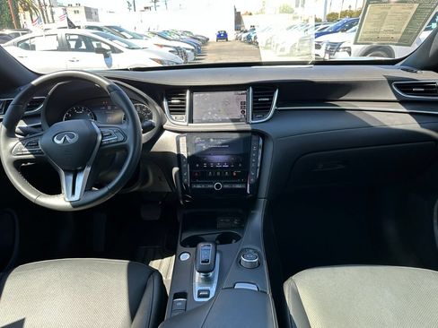 Used 2025 INFINITI QX55 Essential AWD/4WD image 19