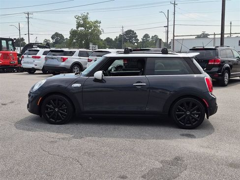 Used 2018 MINI Cooper S FWD image 6