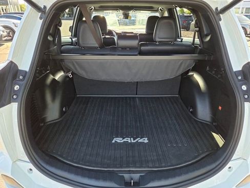 Used 2016 Toyota RAV4 SE w/ Advanced Technology Package image 13