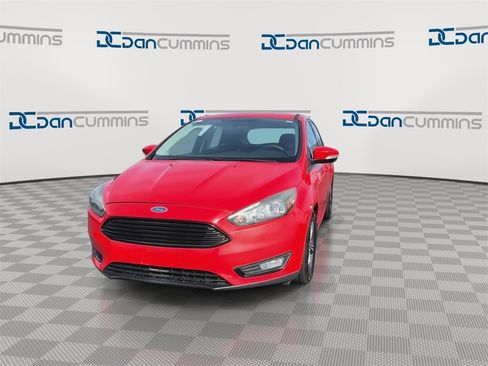 Used 2016 Ford Focus SE image 4