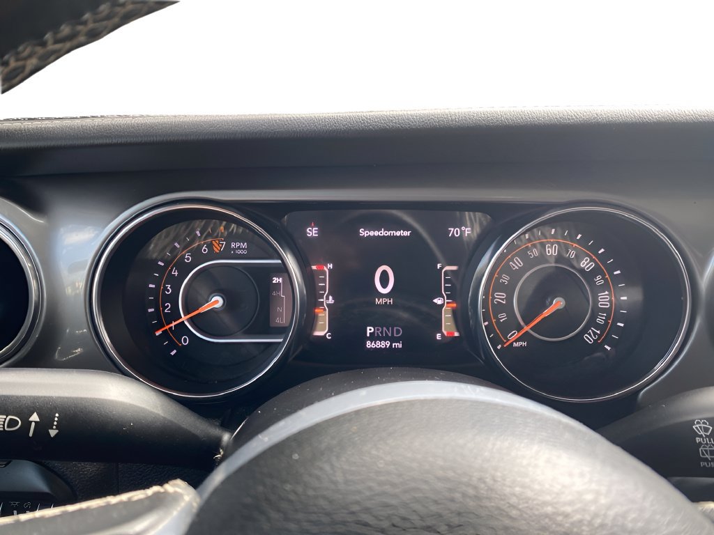 Used 2019 Jeep Wrangler Unlimited Sahara w/ Advanced Safety Group AWD/4WD image 14