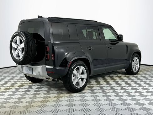 Used 2025 Land Rover Defender 110 S AWD/4WD image 5