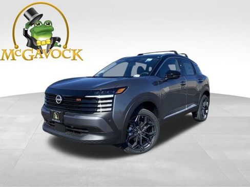 New 2026 Nissan Kicks SR FWD image 1