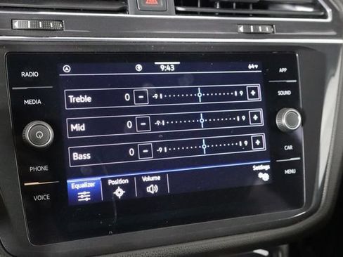 Used 2023 Volkswagen Tiguan SE FWD image 32