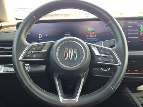 Used 2024 Buick Envision Preferred AWD/4WD image 9