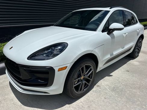 Used 2026 Porsche Macan AWD/4WD image 7