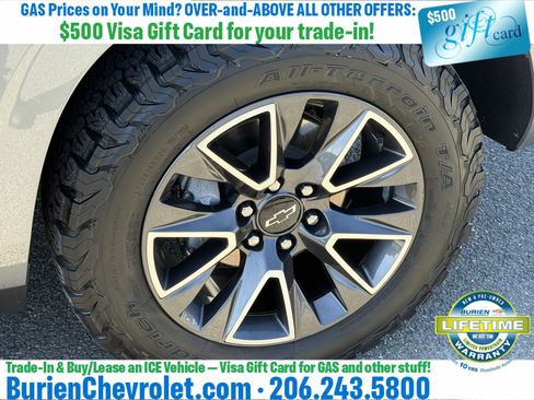 Used 2021 Chevrolet Tahoe Z71 w/ Z71 Signature Package AWD/4WD image 29