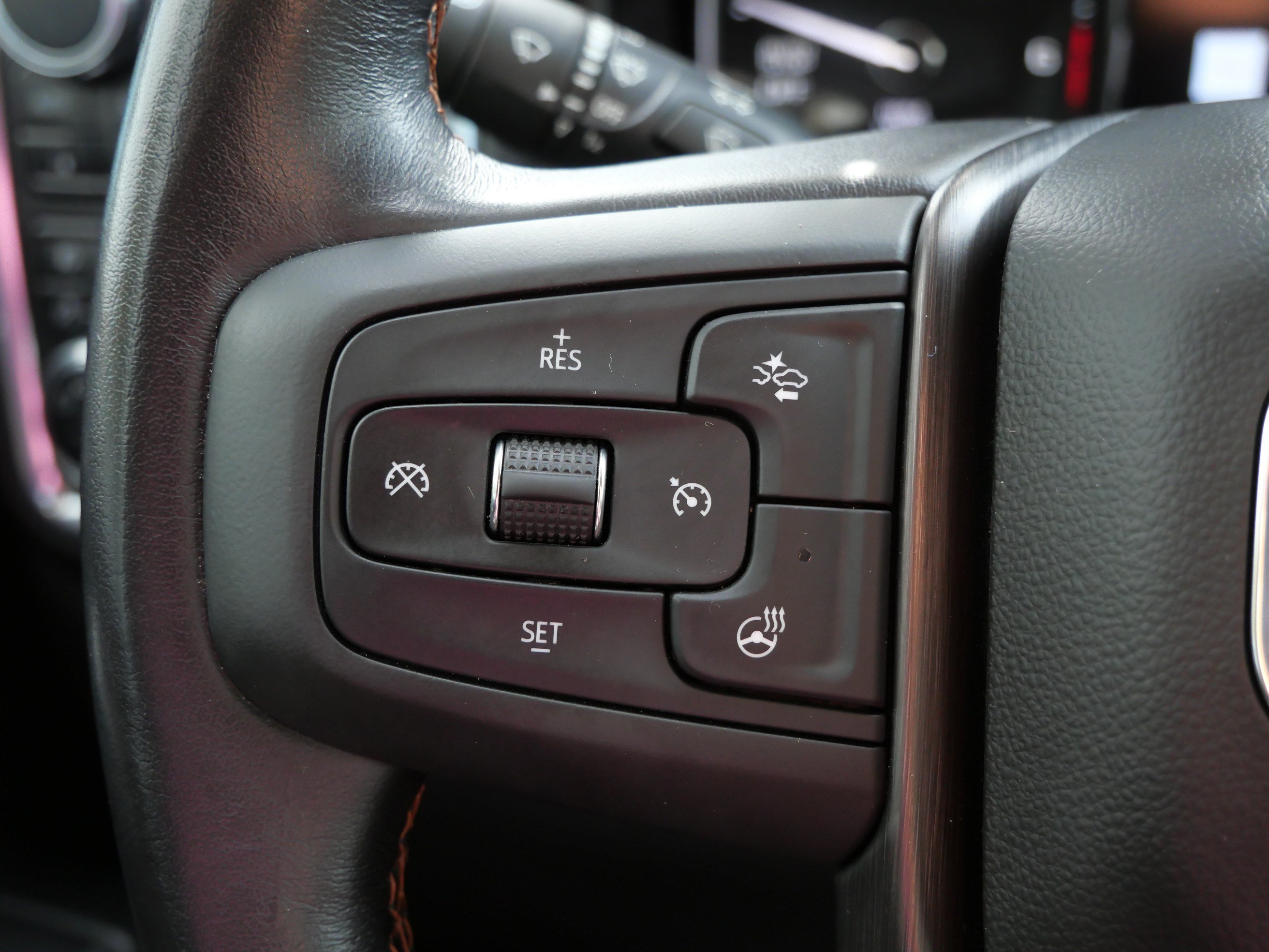 Used 2021 GMC Sierra 1500 AT4 w/ AT4 Value Package AWD/4WD image 25