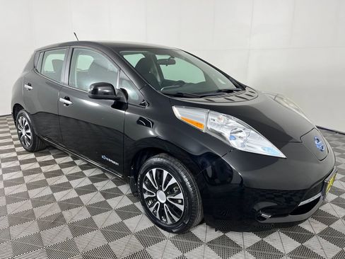 Used 2013 Nissan Leaf S w/ Charger Pkg image 3