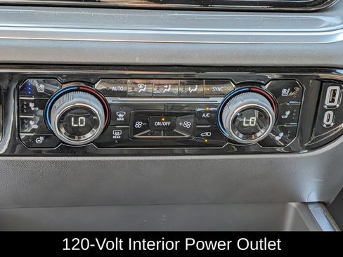 Used 2026 Chevrolet Silverado 1500 High Country w/ Technology Package AWD/4WD image 18