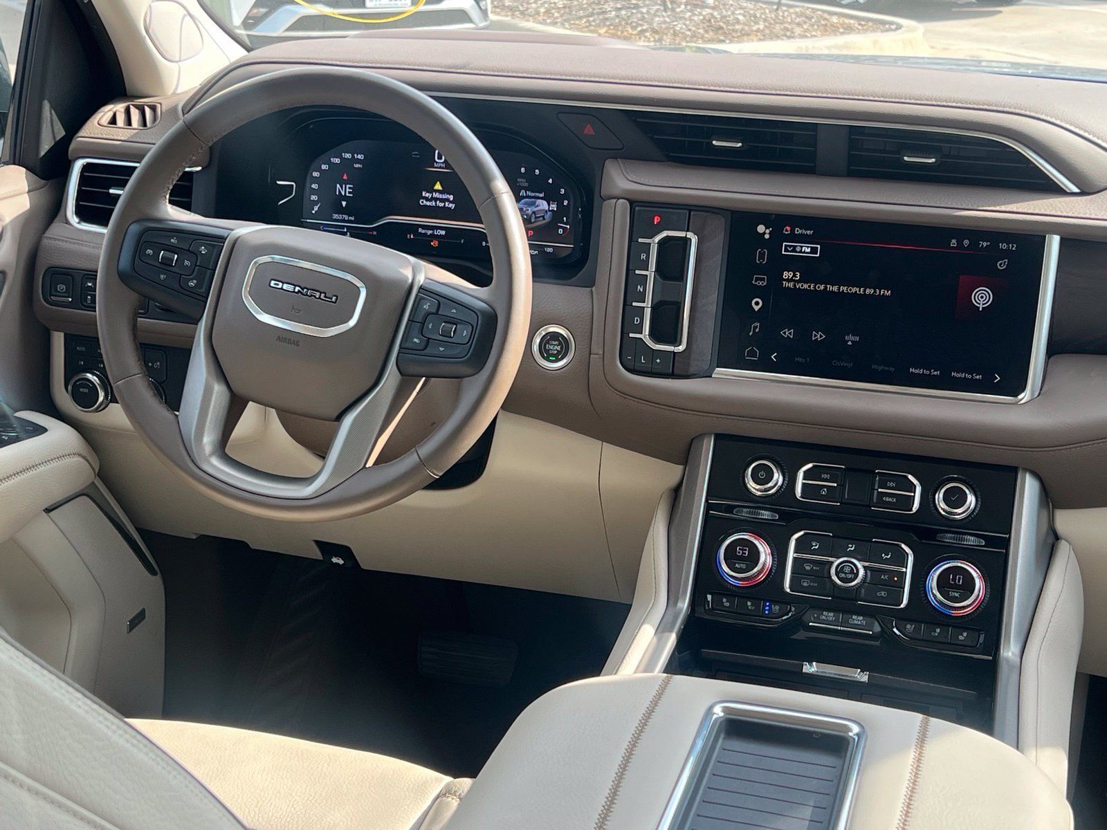 Used 2023 GMC Yukon Denali w/ LPO, Floor Liner Package AWD/4WD image 24