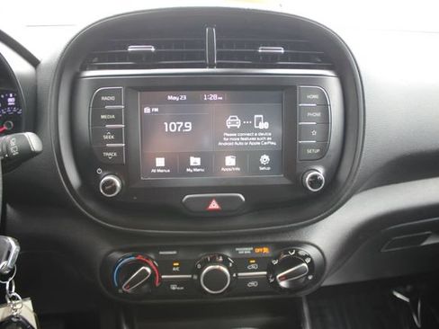 Used 2020 Kia Soul S FWD image 4