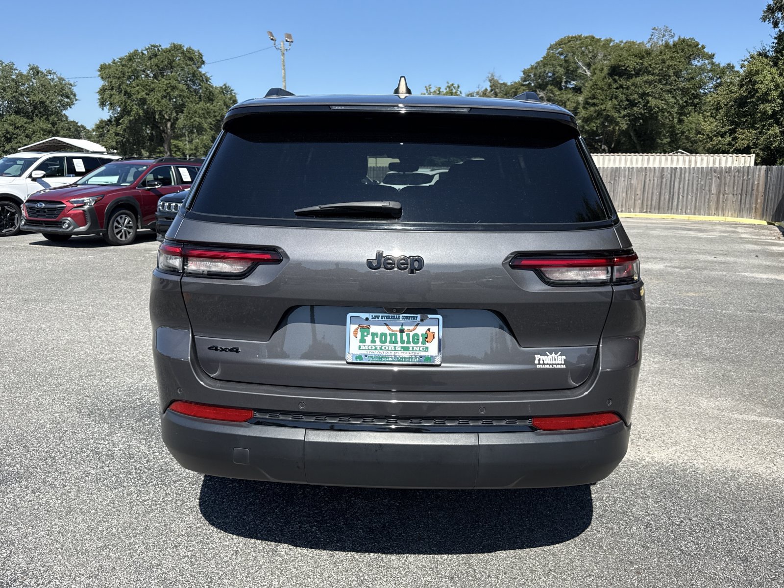 Used 2024 Jeep Grand Cherokee L Laredo AWD/4WD image 4