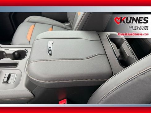 New 2026 GMC Sierra 2500 AT4 w/ AT4 Premium Plus Package AWD/4WD image 32