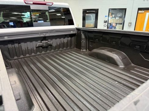 Used 2023 Chevrolet Silverado 2500 LT w/ Convenience Package AWD/4WD image 21