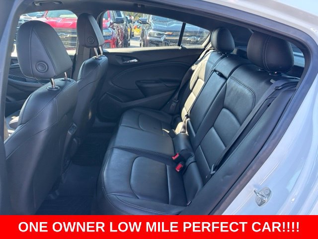 Used 2018 Chevrolet Cruze Premier FWD image 15