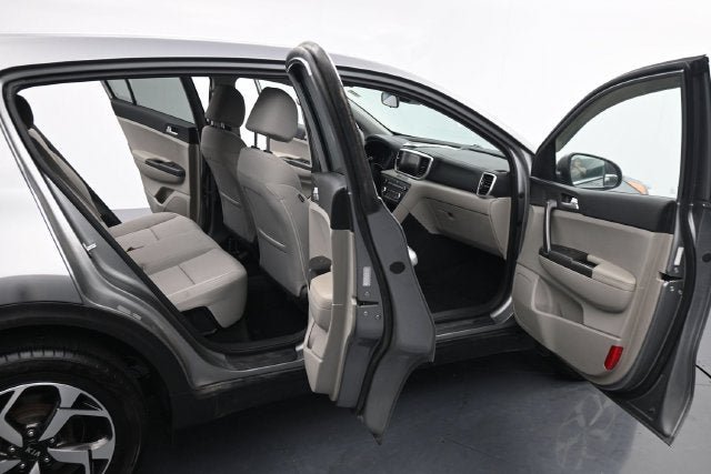 Used 2021 Kia Sportage LX FWD image 13
