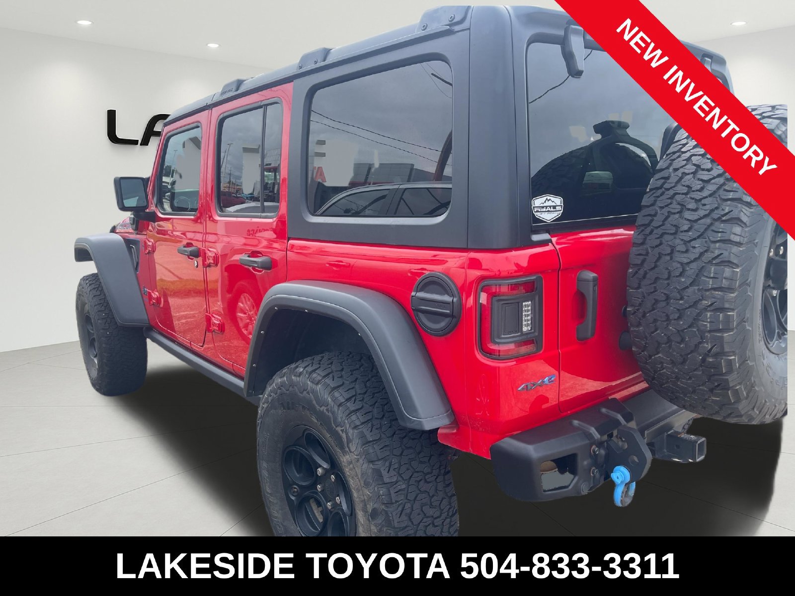 Used 2023 Jeep Wrangler Unlimited Rubicon 4xe AWD/4WD image 5